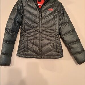 The North Face Women's Green Puffer Jacket